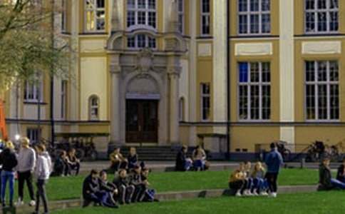 �������ڴ�ѧ��ʵϰ���淶��7ƪ